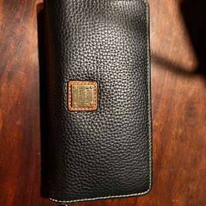 Dooney & Bourke Pebble Leather Zip Around Phone Wristlet